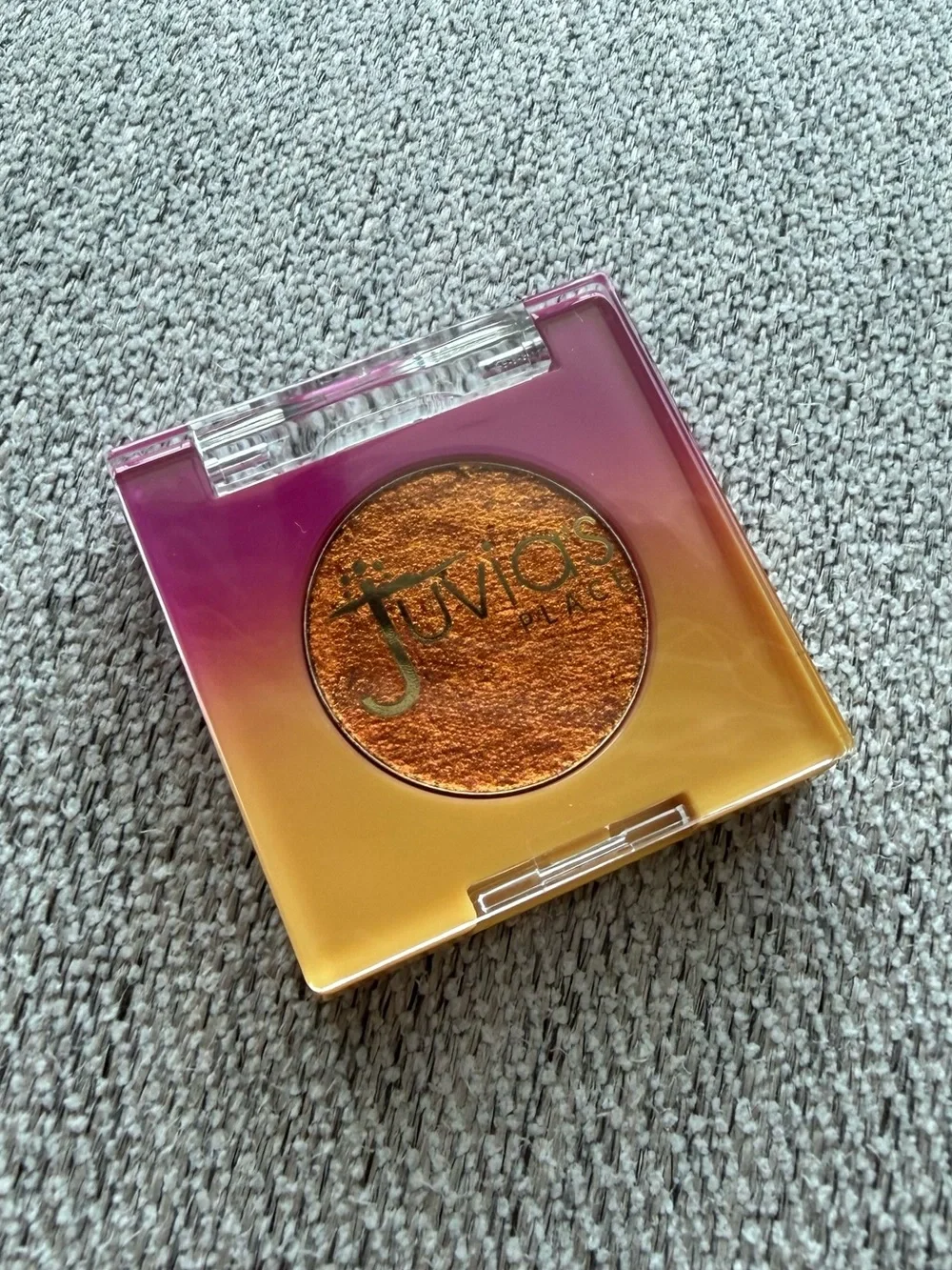 Juvia's Place Culture Multi-Chrome Eye Shadow in It Girl